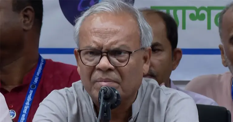 প্রেসক্লাবে আলোচনা সভায় বক্তব্য রাখছেন রুহুল কবির রিজভী